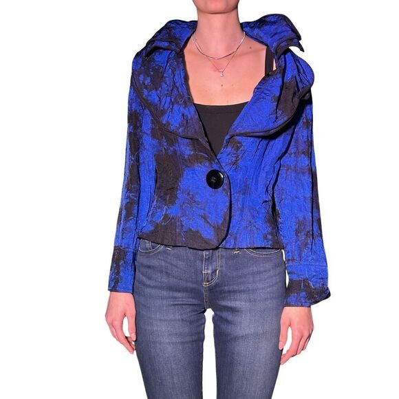 Blue & Black Ruffle Collar Blazer - Picture 12 of 16